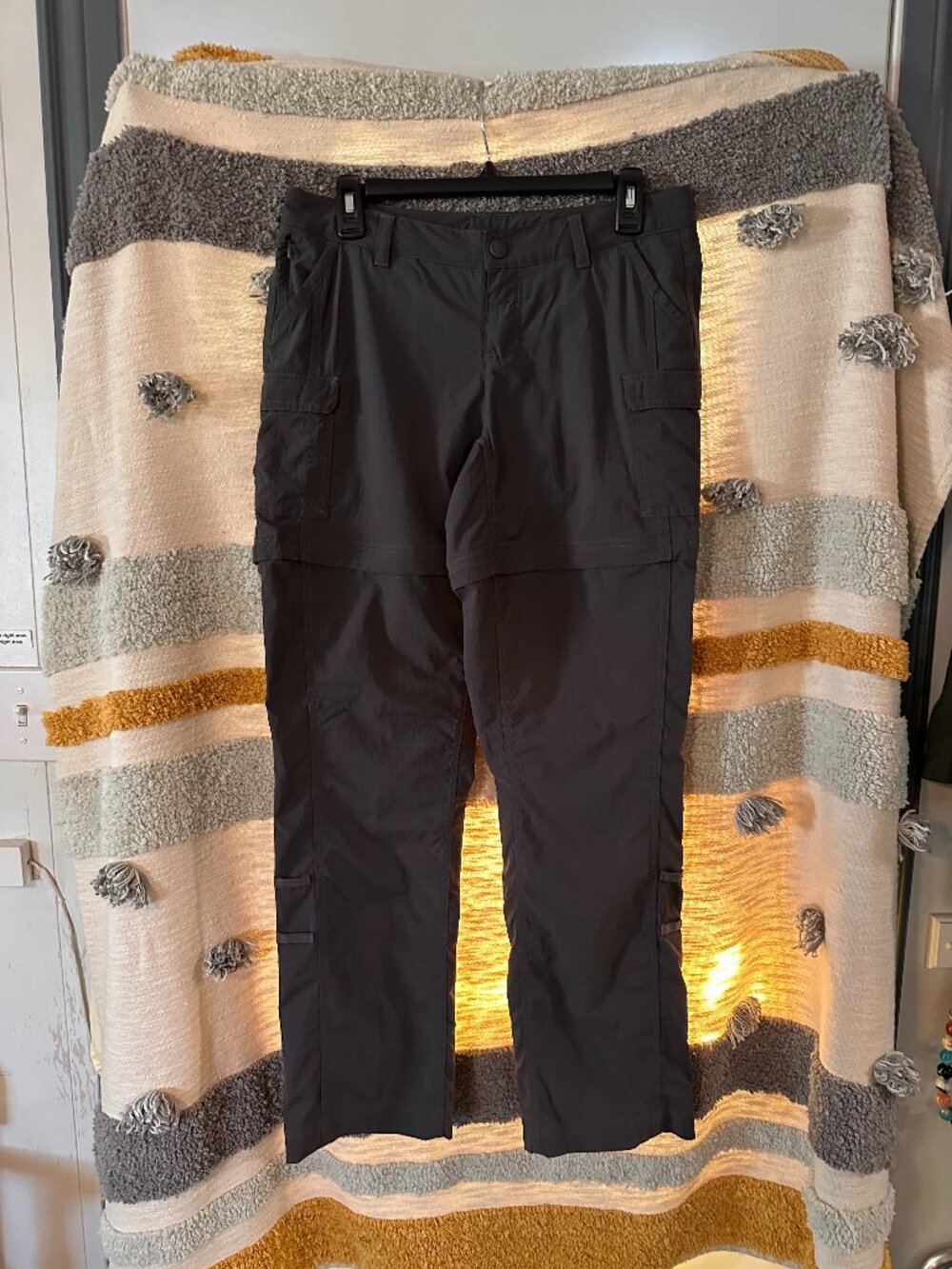 The North Face Women’s Paramount Convertible Hiking Pants Gray Size 4 Regular